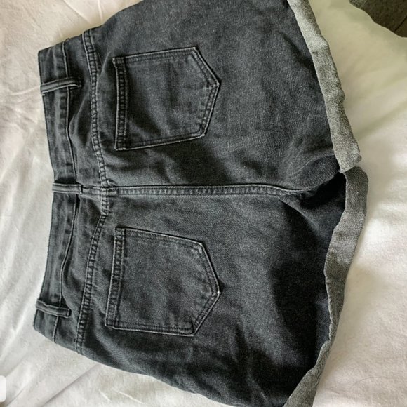 NWT High Waisted Black Denim Shorts - Picture 3 of 4